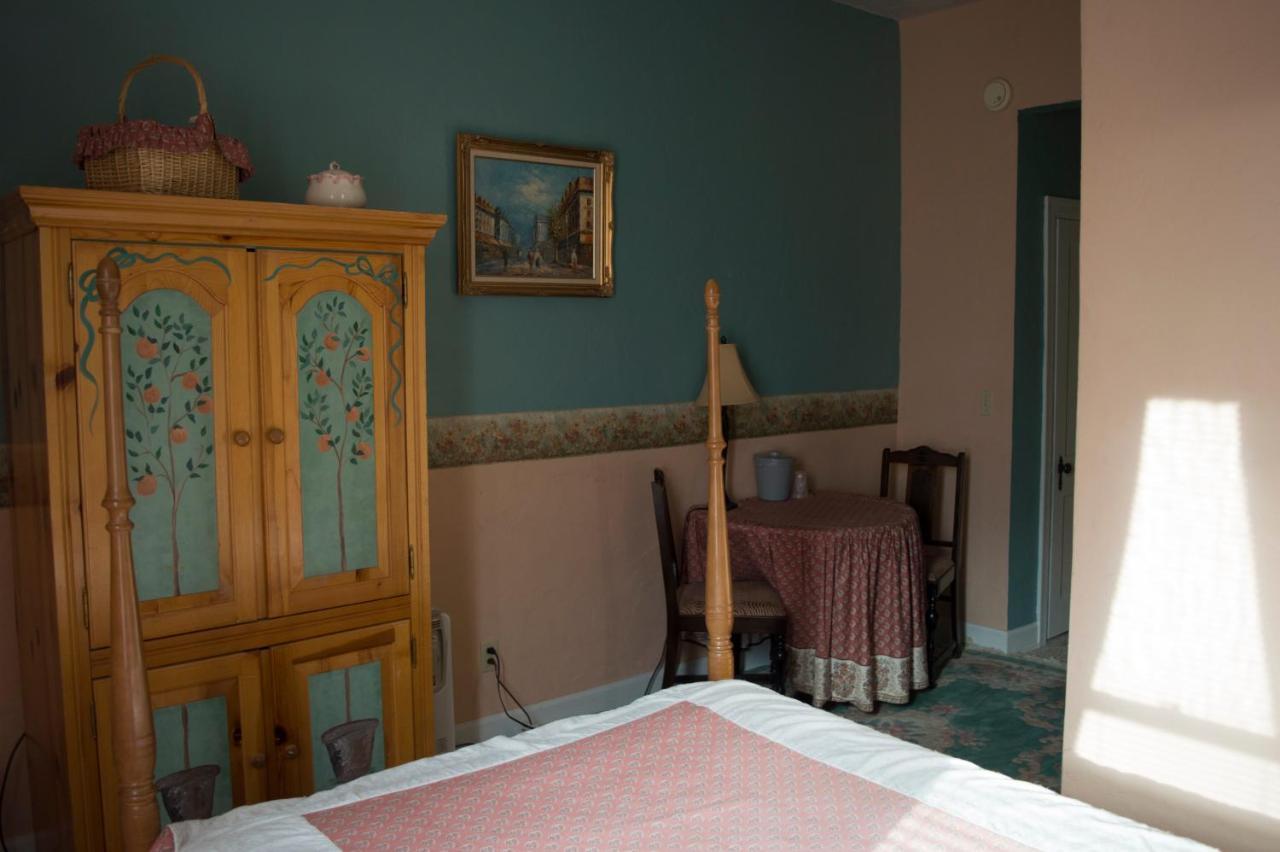 La Plaza Historic Hotel & Restaurant Walsenburg Quarto foto